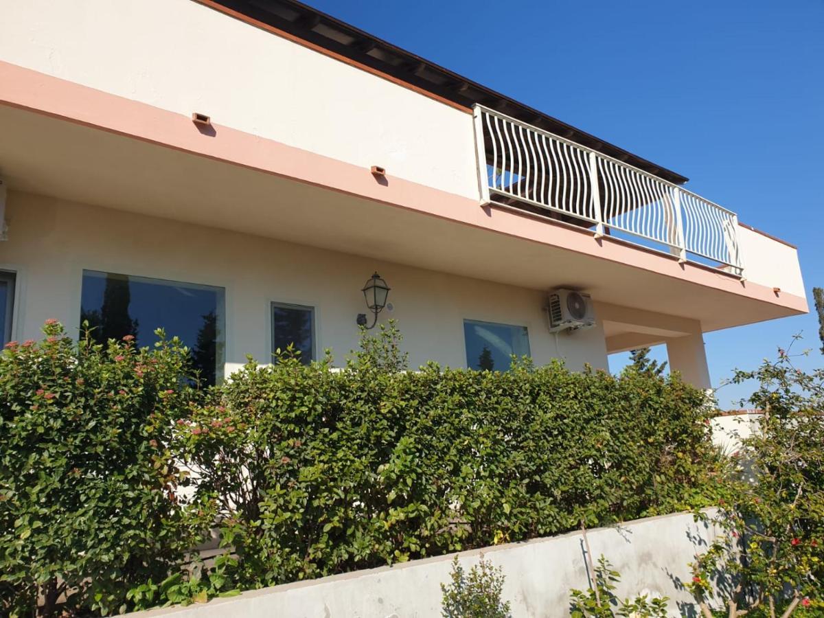 ליקאטה Villa Francesca מראה חיצוני תמונה